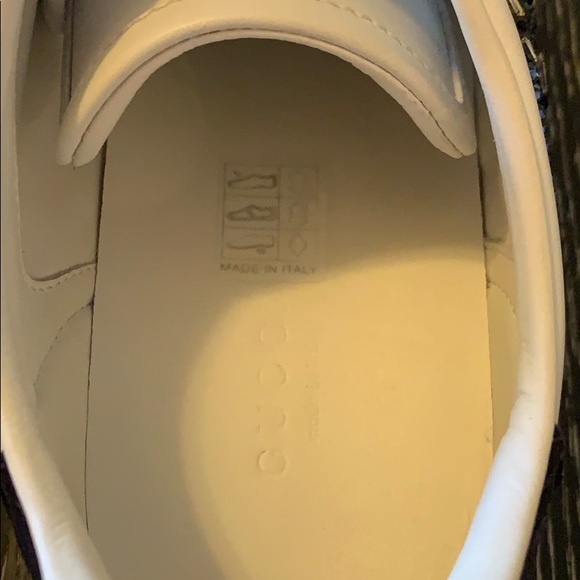 Gucci Women’s Ace embroidered sneaker - Picture 4 of 6